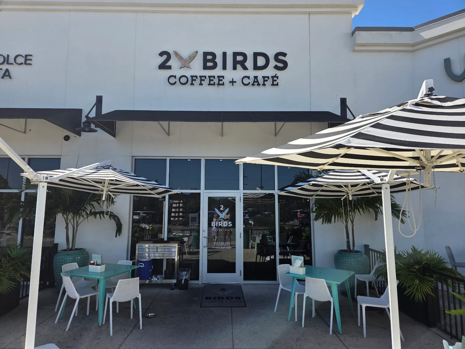 2 Birds Coffee And Cafe
