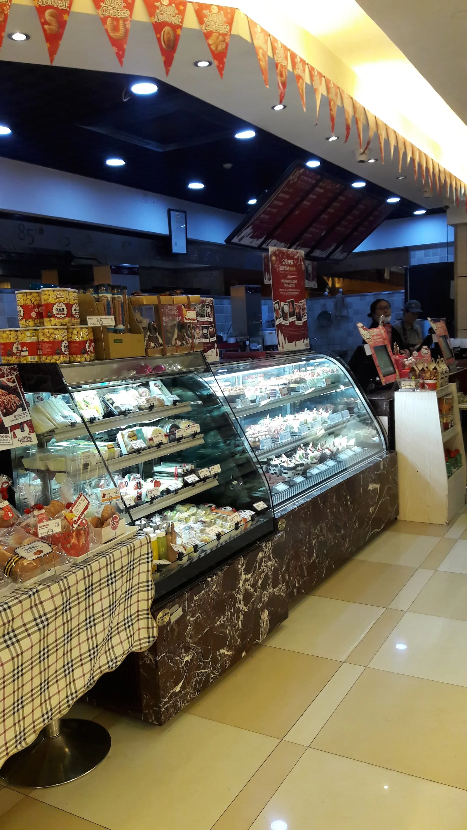 85度C咖啡蛋糕烘焙專賣店