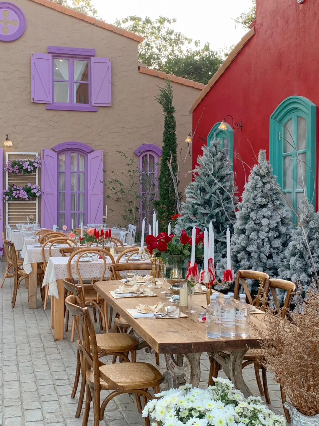 99 Villa & Cafe