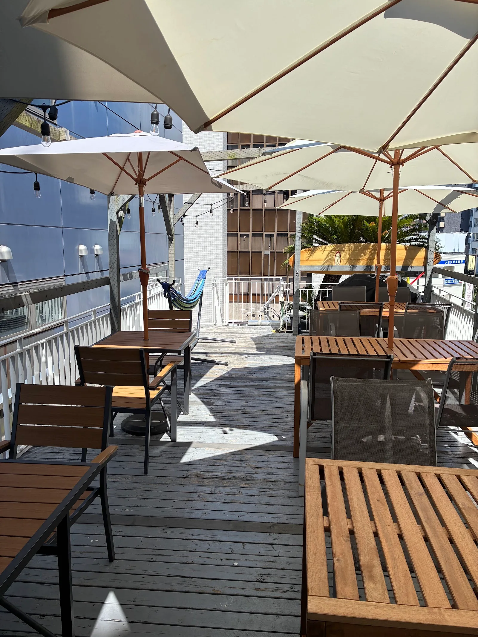AINA CAFE in Tokyo, specialty coffee cafe