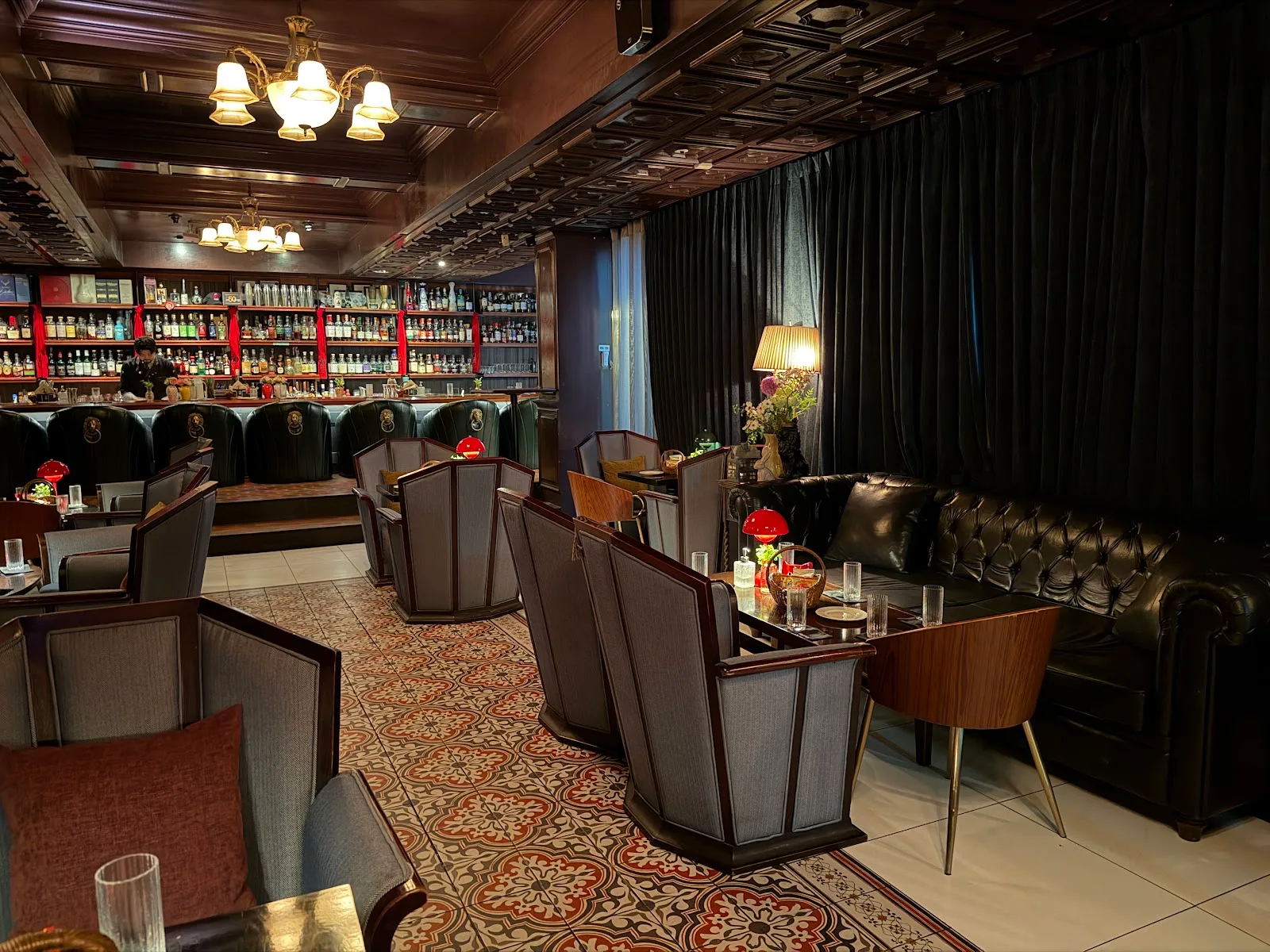 Alice Cheongdam in Seoul, specialty coffee cafe