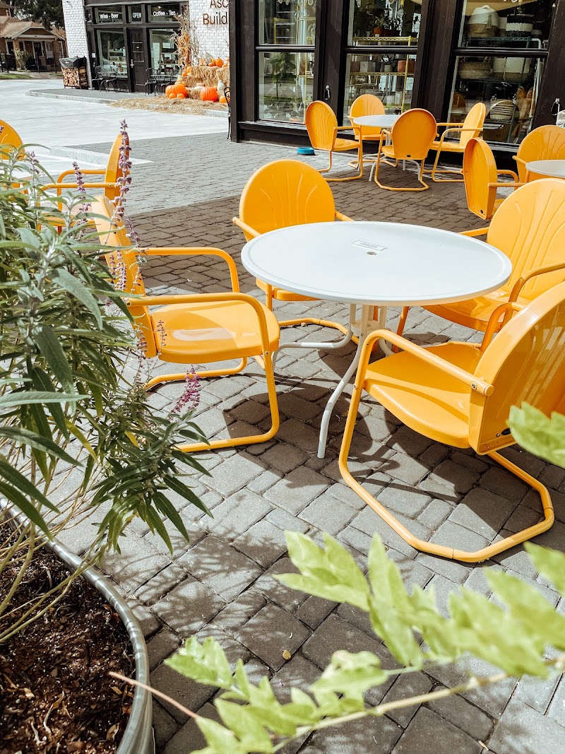 Asch Building in Houston, specialty coffee cafe