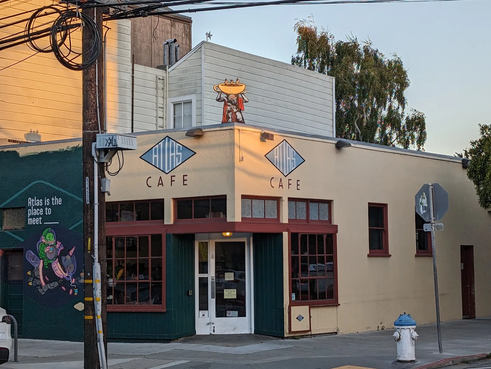 Atlas Cafe in San Francisco, specialty coffee cafe