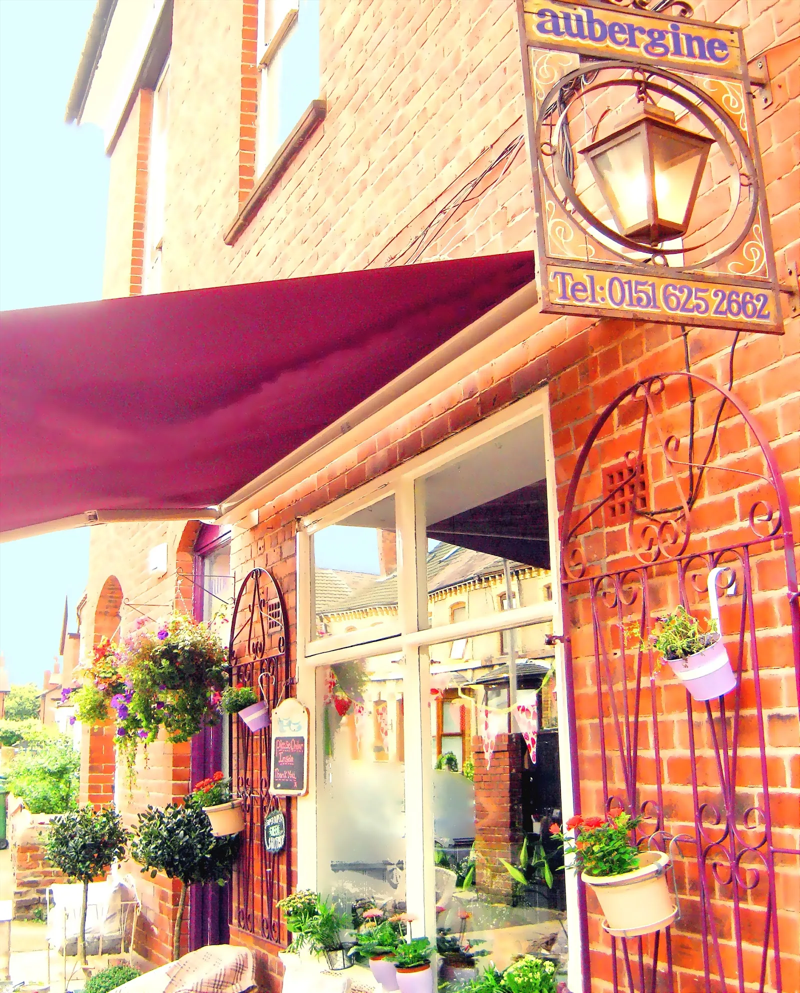Aubergine Café