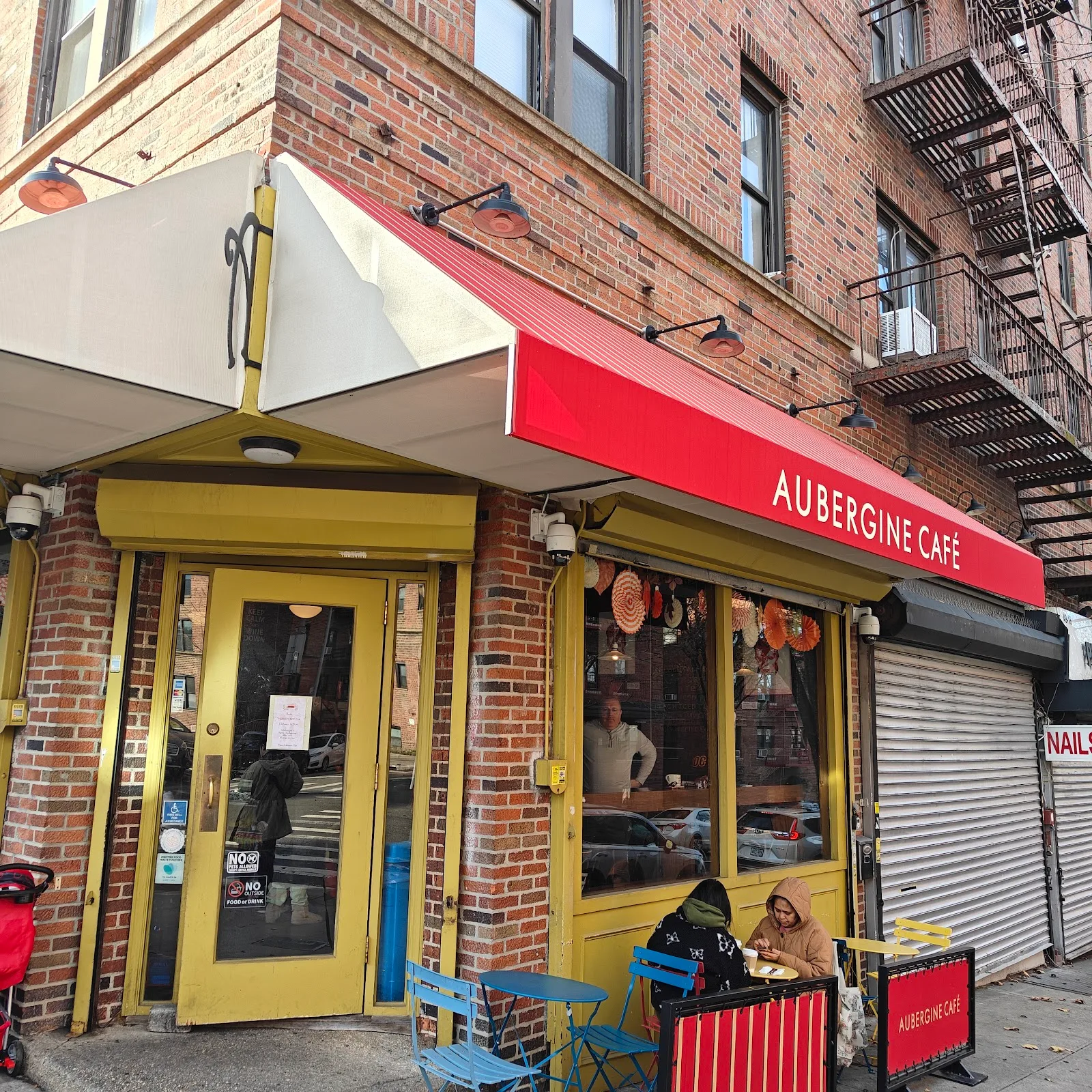Aubergine Cafe in New York City, specialty coffee cafe