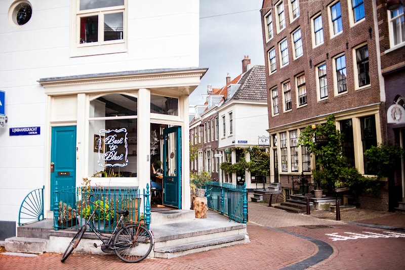 Back to Black in Amsterdam, specialty coffee cafe