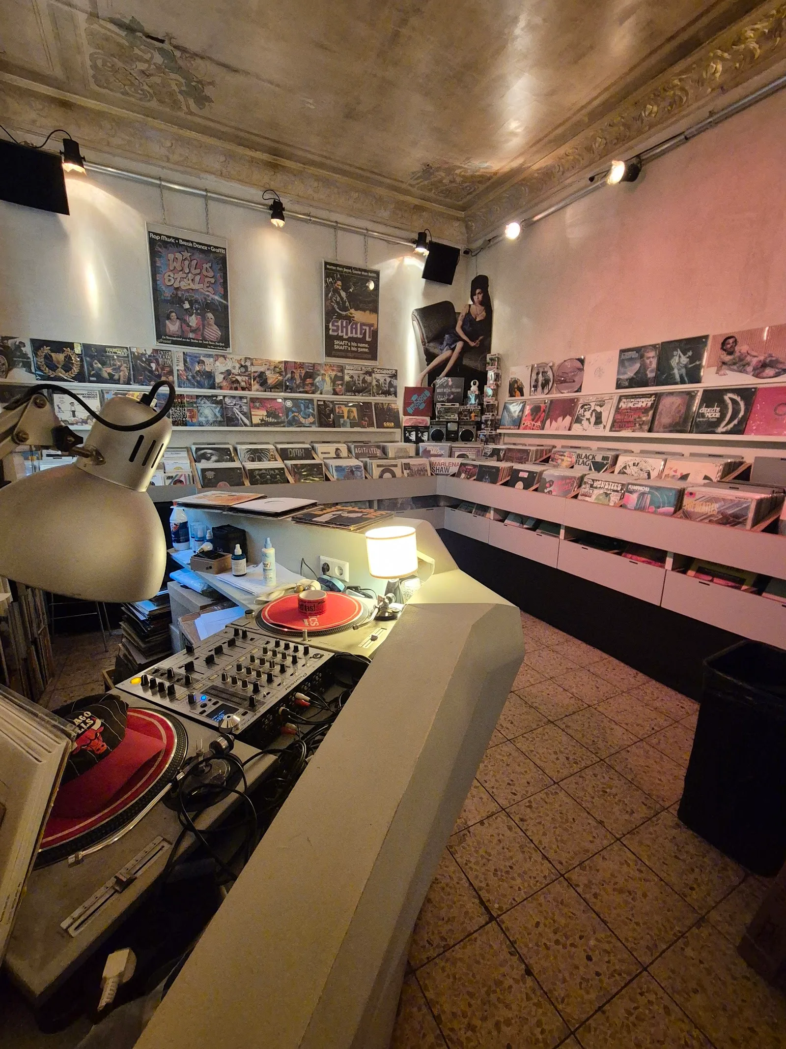 bankert. vinyl-café, record cafe in berlin