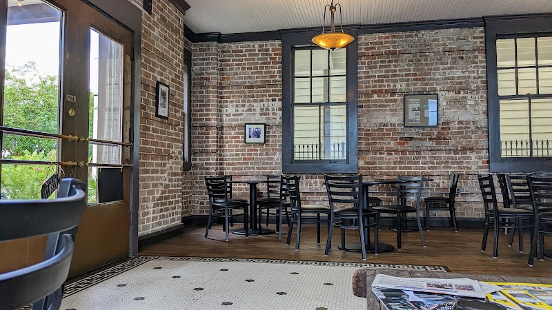 Bankhouse Coffee in Long Beach — specialty coffee cafe