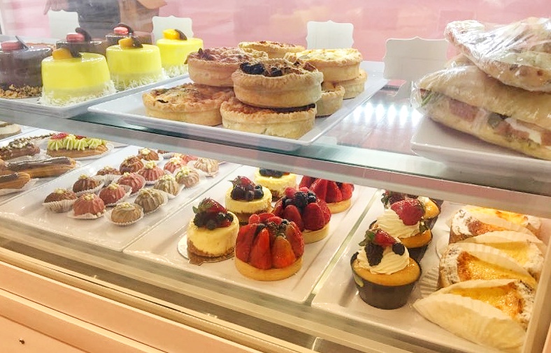 BAO's PASTRY in Valparaiso — specialty coffee cafe