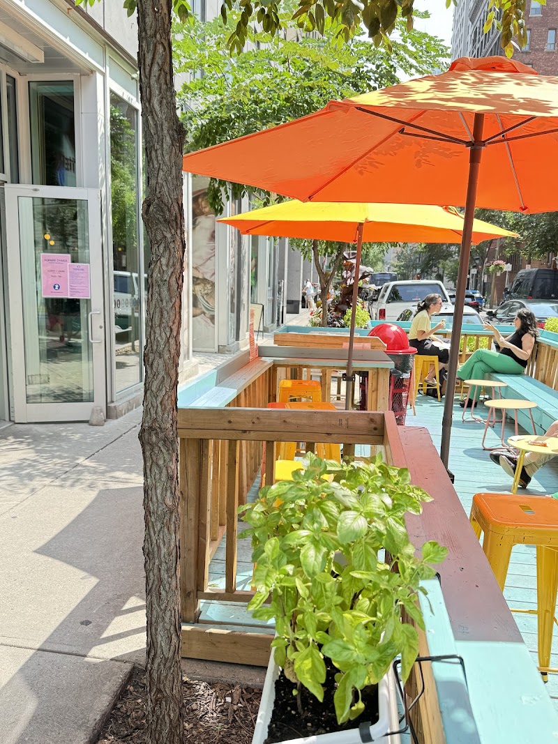 Bar Caffettiera in Montreal — specialty coffee cafe