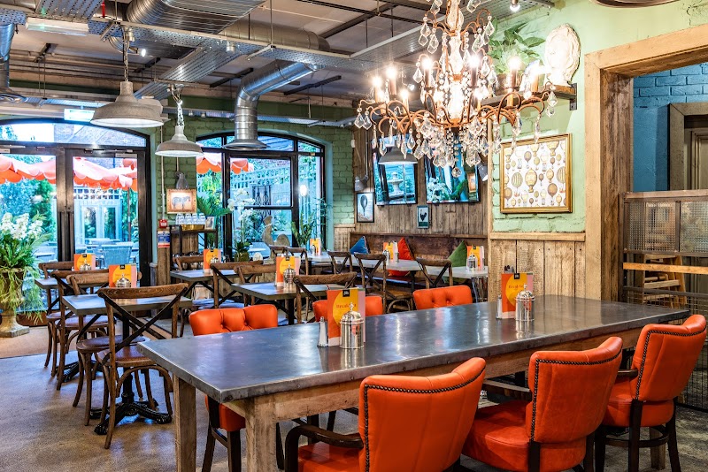 Bill's Newbury Restaurant in Newbury — specialty coffee cafe
