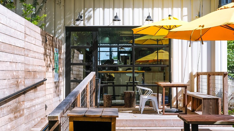 Blockhouse Coffee & Kitchen in Houston — specialty coffee cafe
