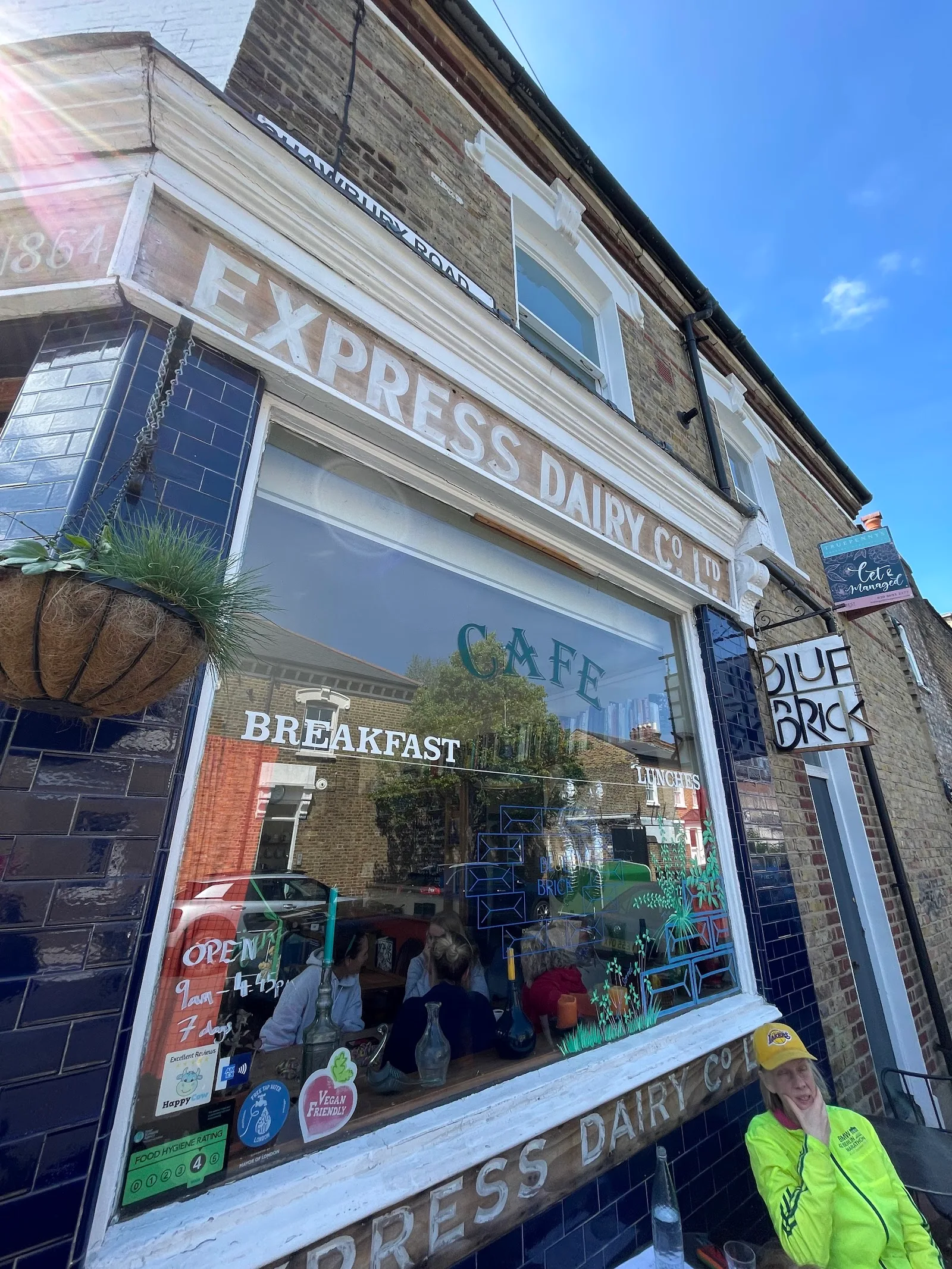Blue Brick Cafe in London, specialty coffee cafe