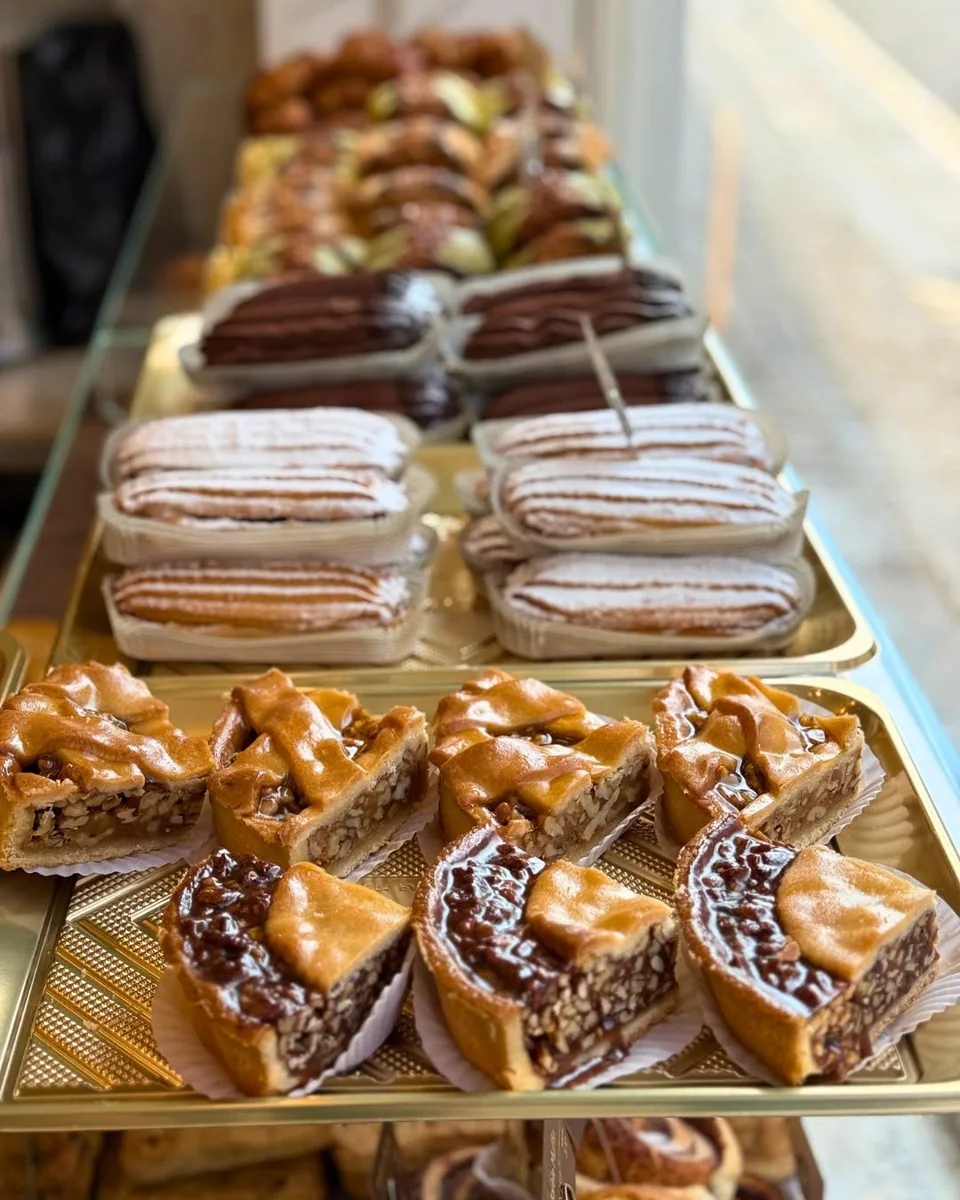 Bonne Bouche Victoria in London, specialty coffee cafe