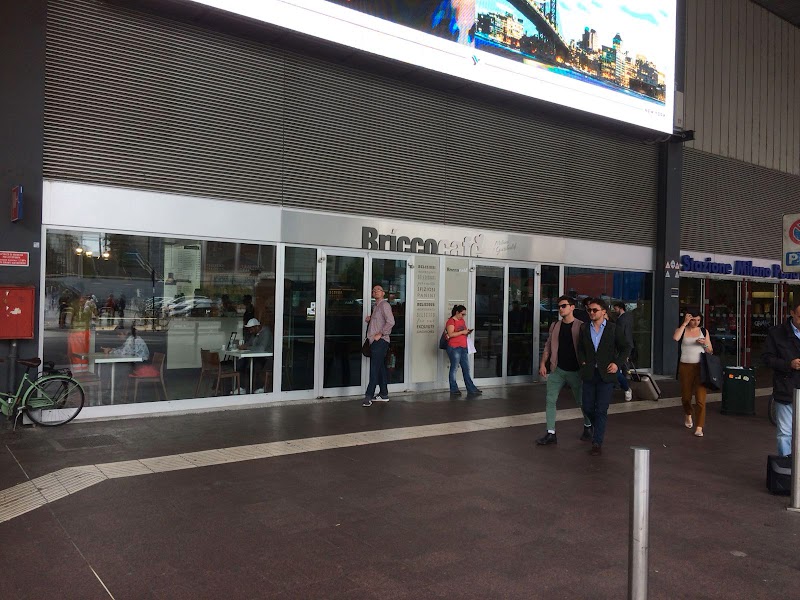Bricco Café in Milan, specialty coffee cafe