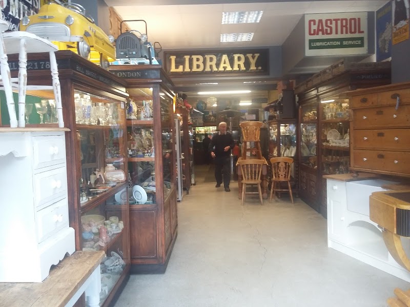 Briggsys Arcade Emporium in Canterbury — specialty coffee cafe