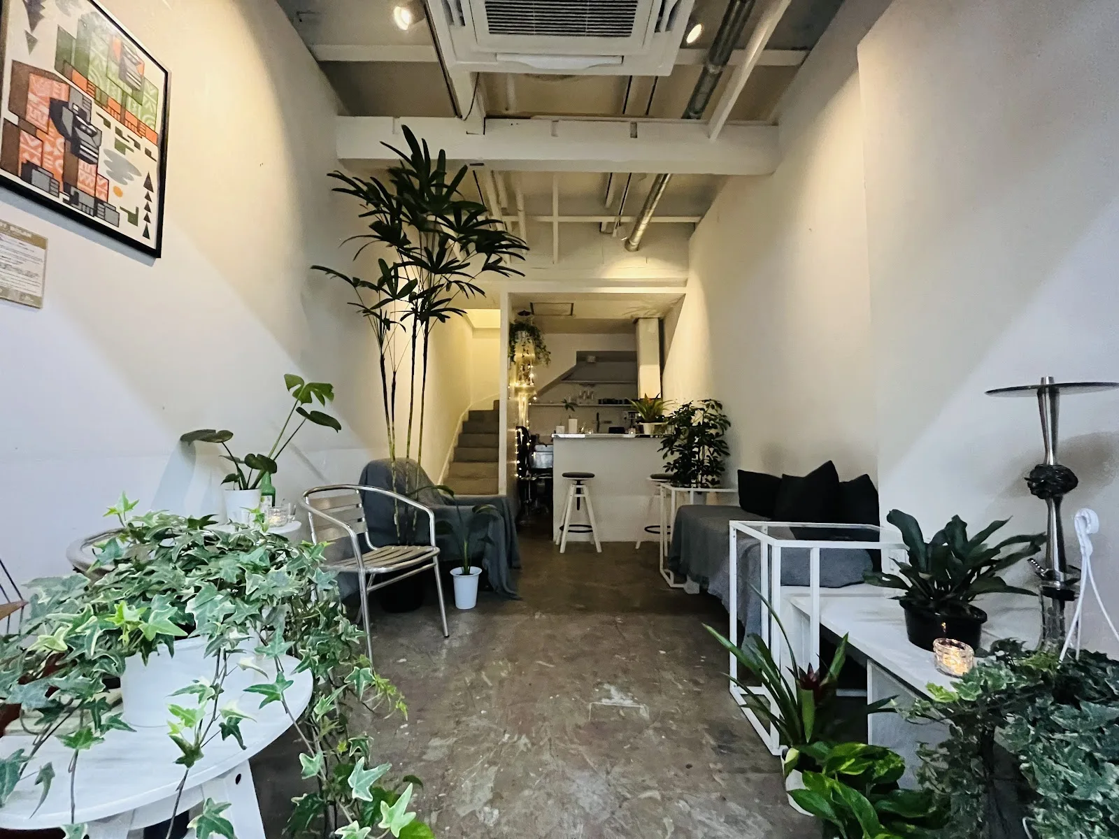 BY THE WAY SHISHA CAFE in Tokyo, specialty coffee cafe