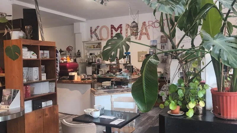 Café Komma Rosta