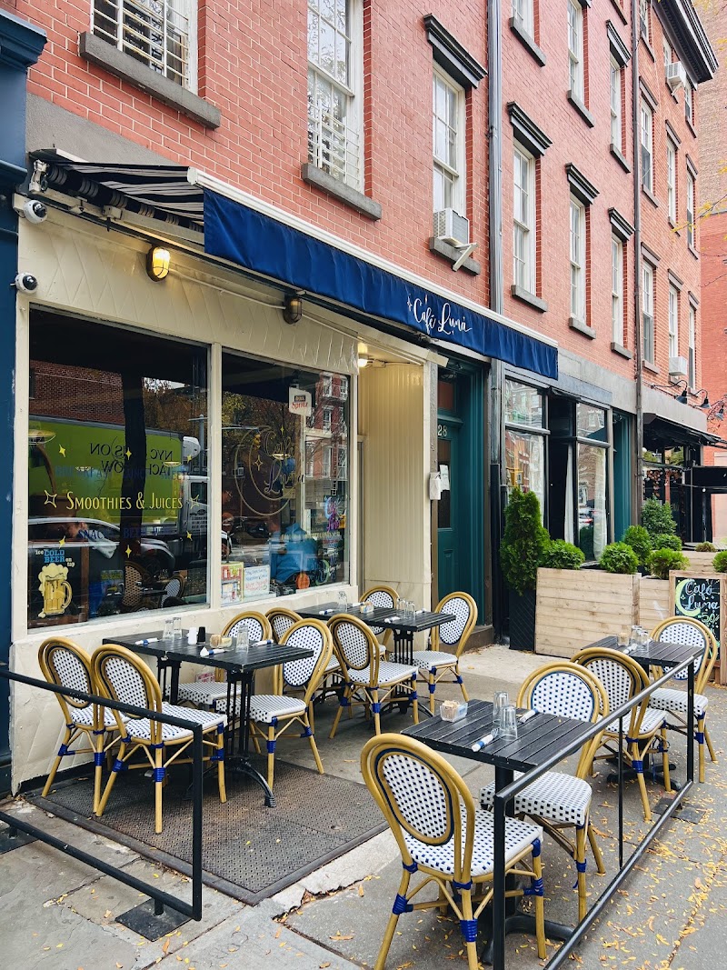 Cafe Luna