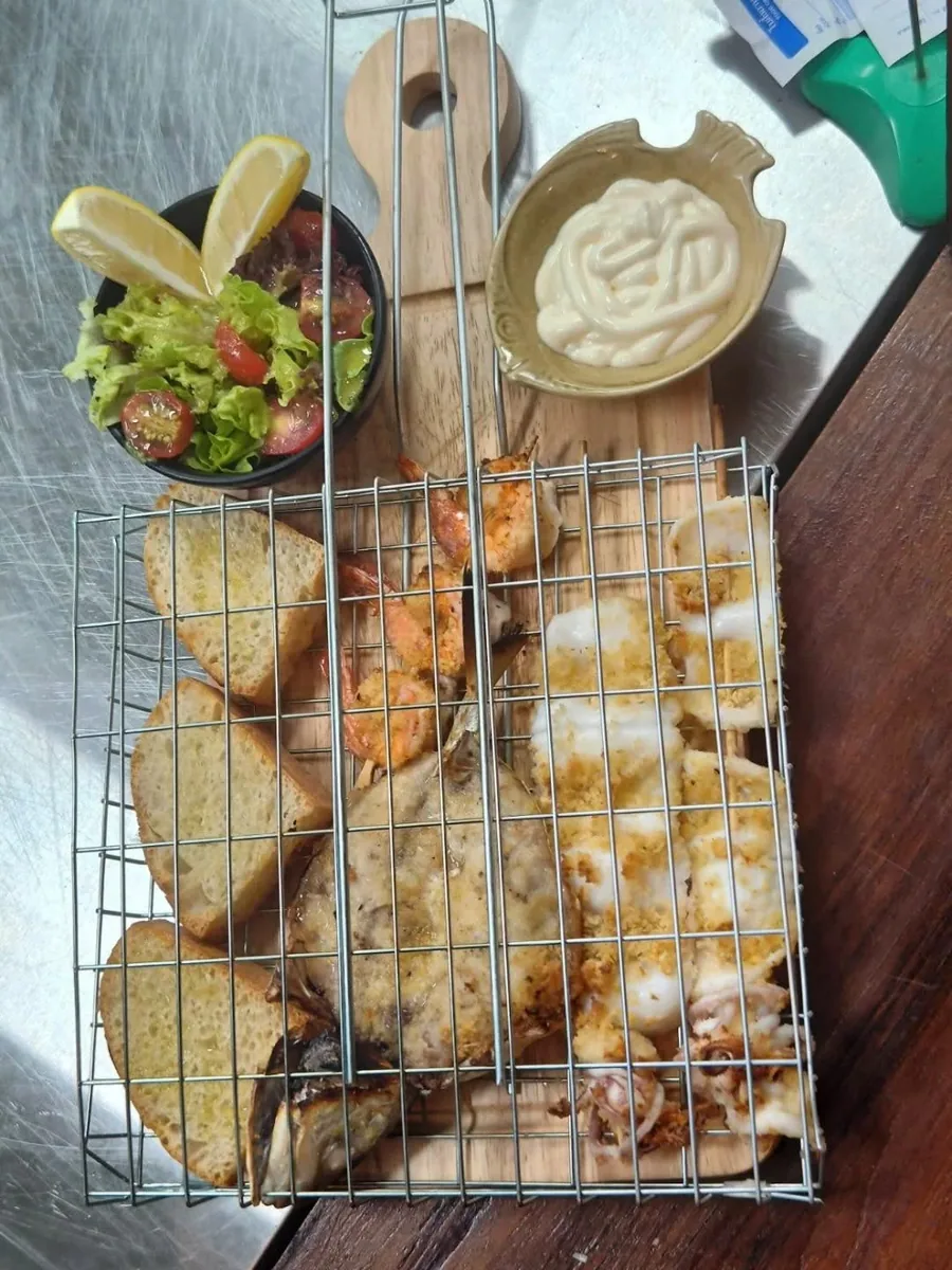 Cafe Madrid Thai (via instagram)