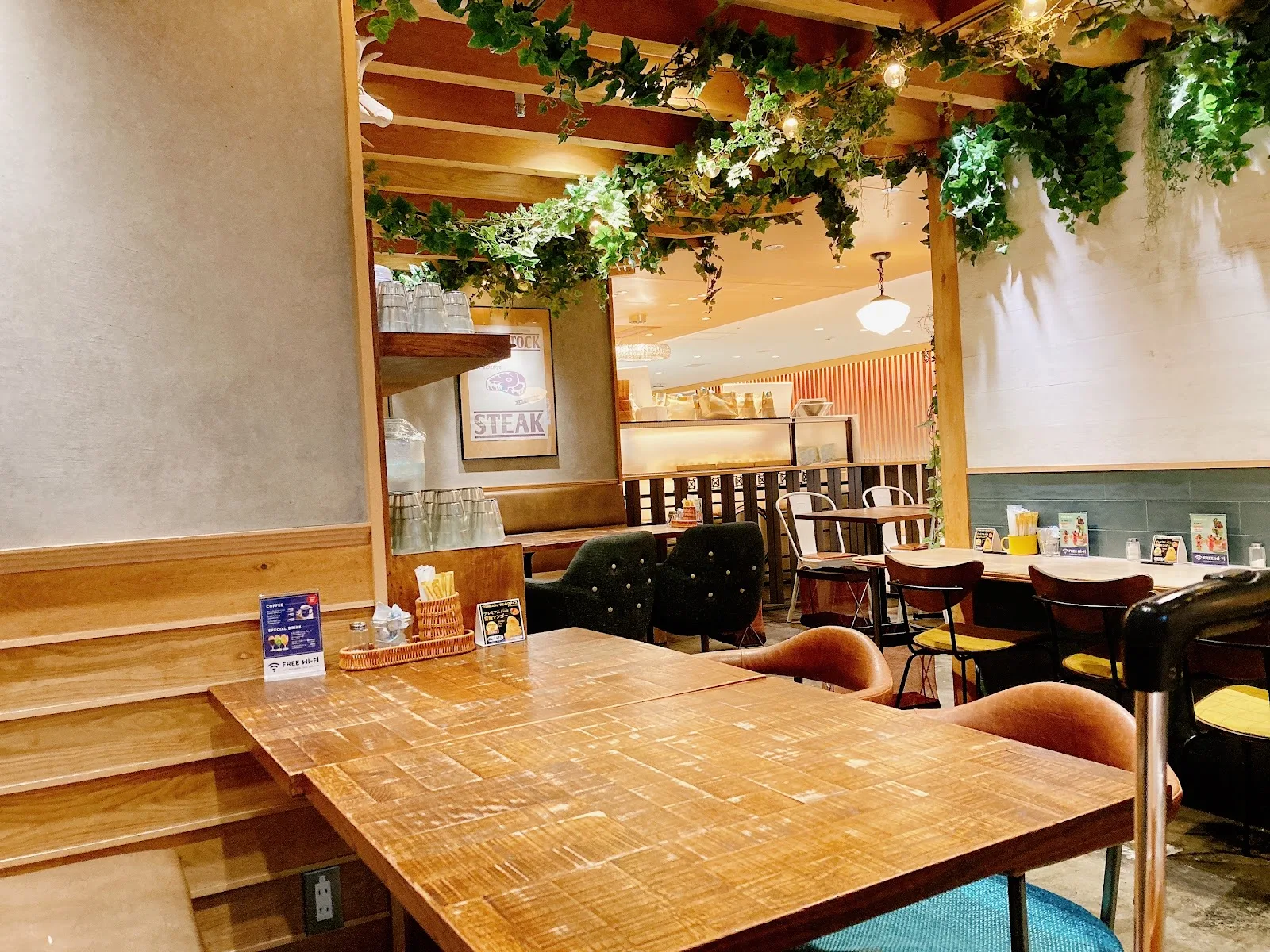Cafe & Meat Bar, NICK STOCK - Osaka International (Itami) Airport