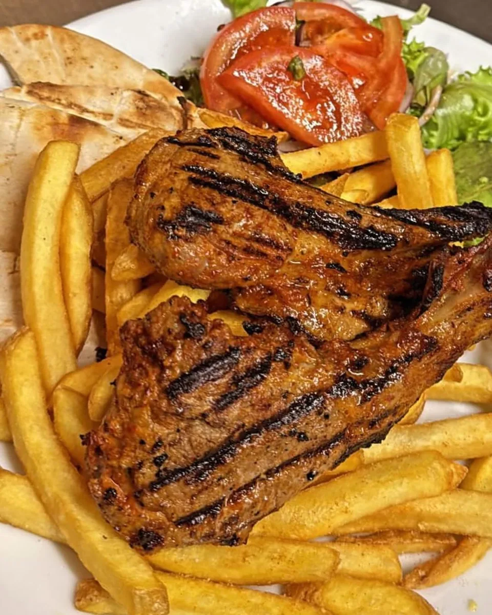 Chinchins - Cafe Restaurant Bar (via instagram)