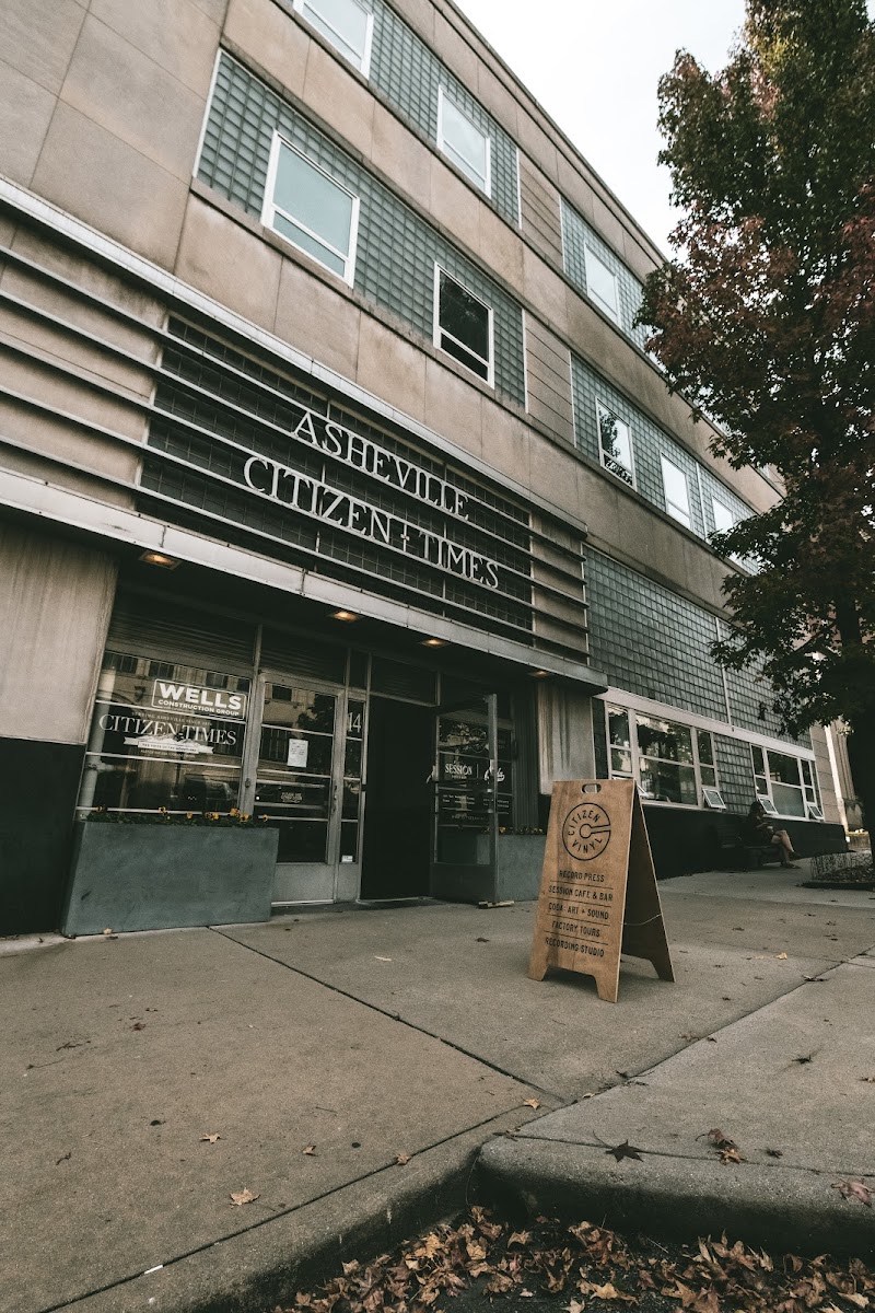 Citizen Vinyl in Asheville — specialty coffee cafe