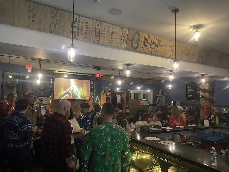 Climbing Wolf Coffee & Beer in Greenburgh — specialty coffee cafe