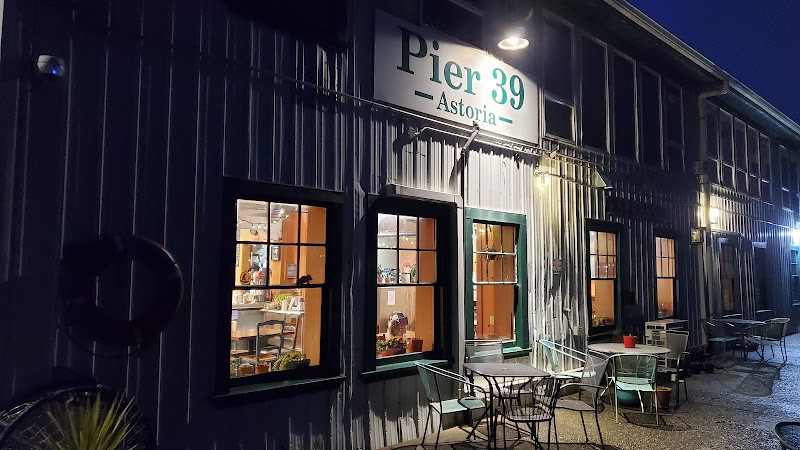 Coffee Girl in Astoria — specialty coffee cafe