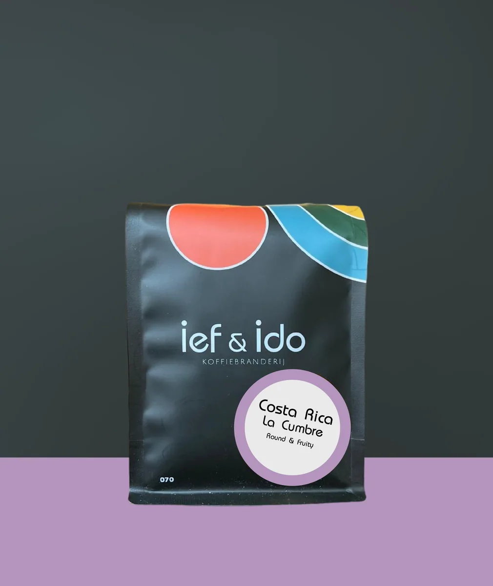 costa rica la cumbre coffee by ief&ido coffee roasting shop/bar