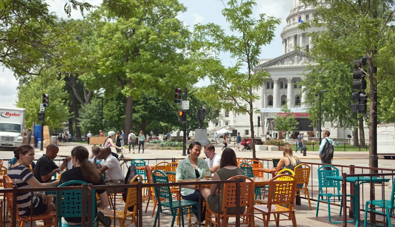 Colectivo Coffee- On the Square