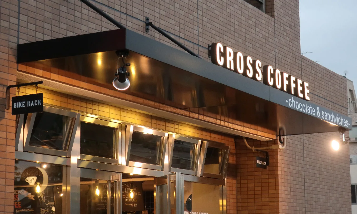CROSS COFFEE -chocolate & sandwiches- in Tokyo, specialty coffee cafe