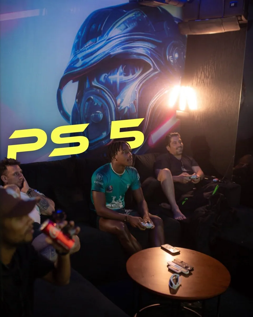 Cyberpunk PC Gaming | Internet Cafe in Canggu, Bali (via instagram)