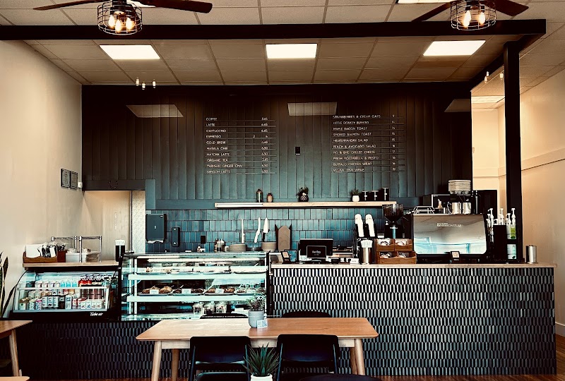 Dark Horse Coffee & Kitchen in Islip — specialty coffee cafe