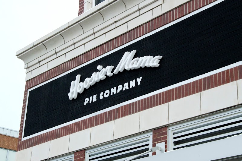 Dollop Coffee & The Hoosier Mama Pie Company in Chicago, specialty coffee cafe