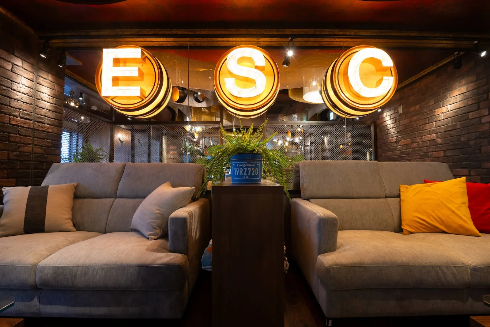 Ebisu Shisha Club in Tokyo, specialty coffee cafe