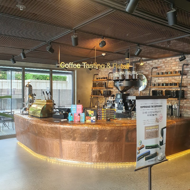 Ediya Coffee Lab. in Seoul — specialty coffee cafe