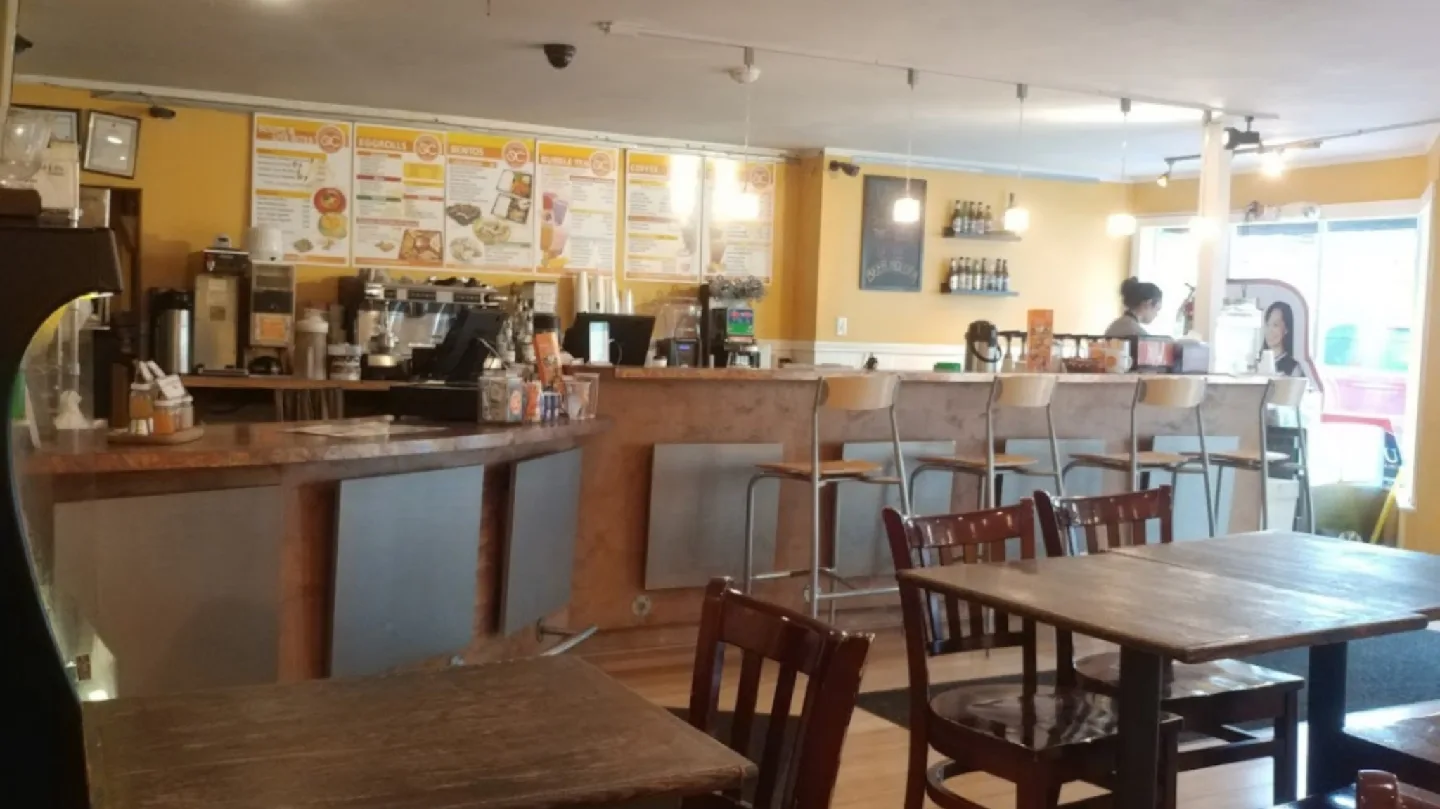 Eggroll Cafe in Boston, specialty coffee cafe