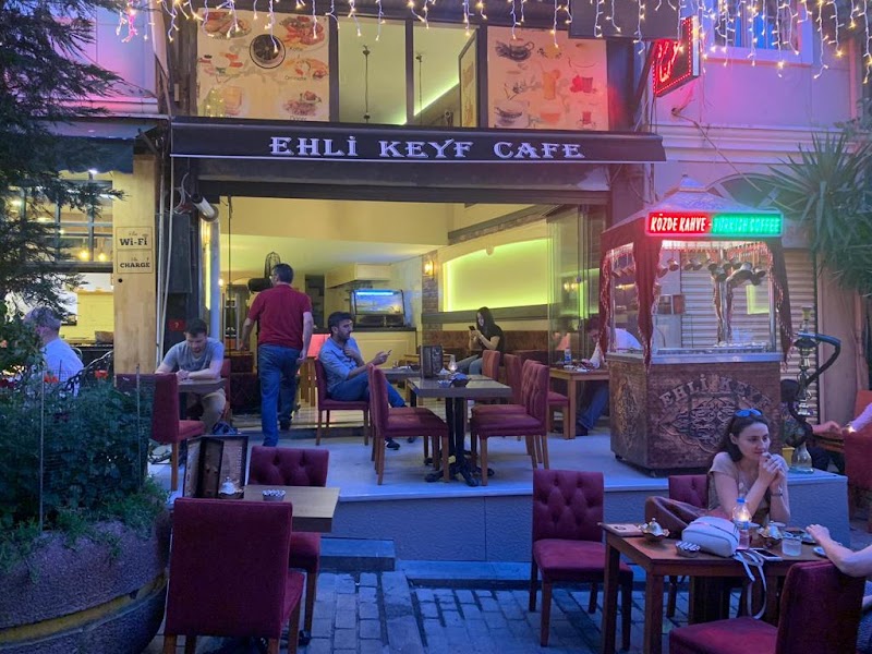 EHLİ KEYF CAFE in Istanbul — specialty coffee cafe