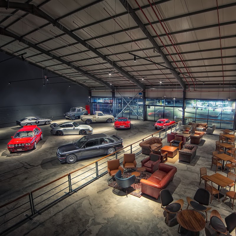 Flat12 Cafe in Dubai, specialty coffee cafe