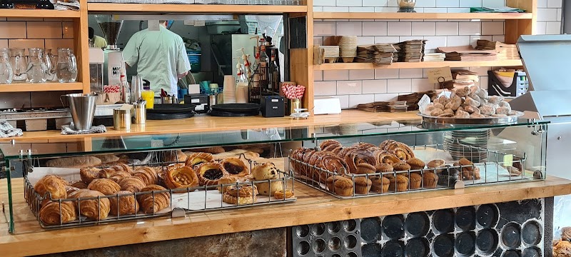 Flourish Craft Bakery in Watford — specialty coffee cafe
