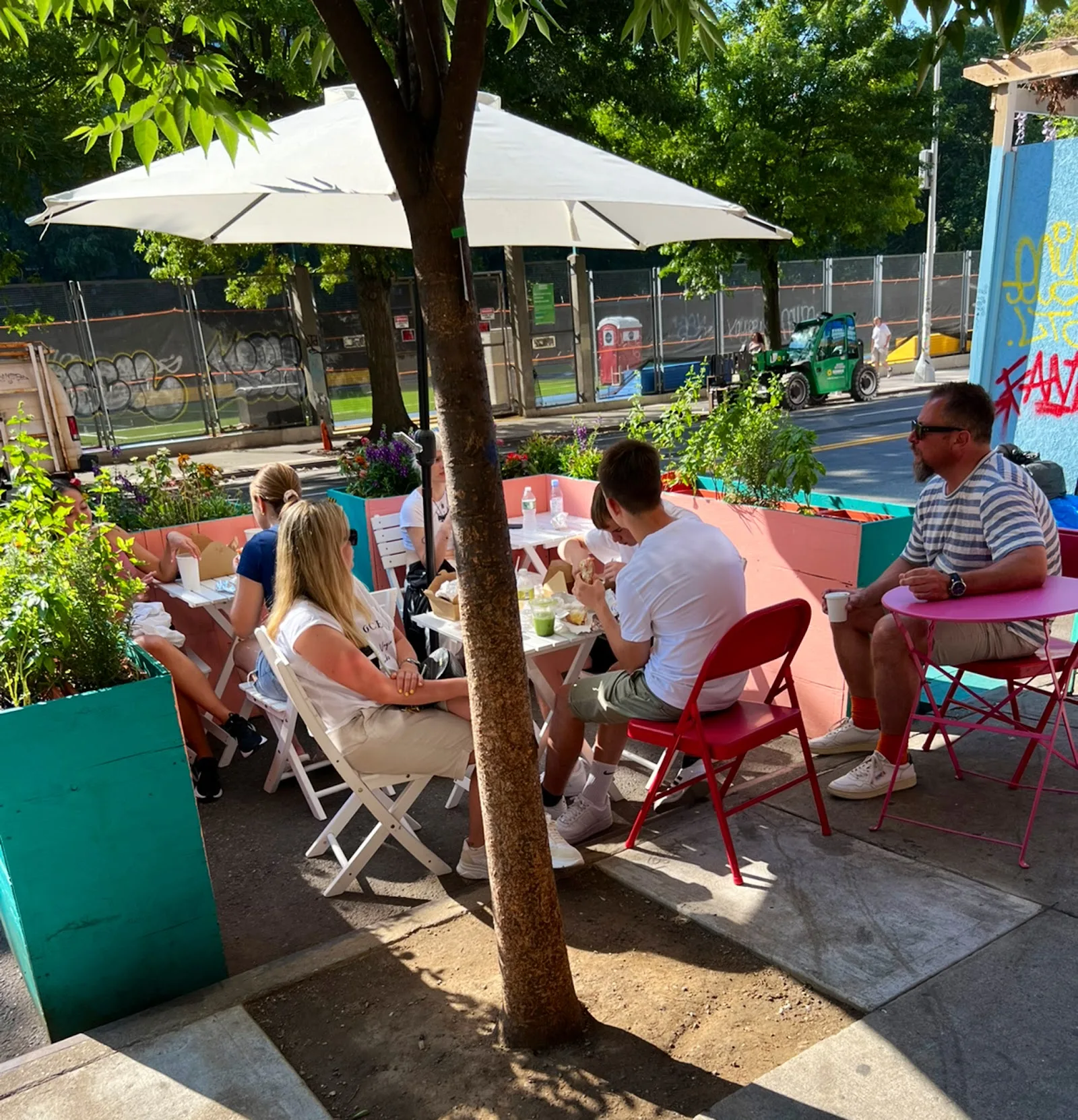 Flowers Cafe - Kaiser Richter Inc. in New York City, specialty coffee cafe