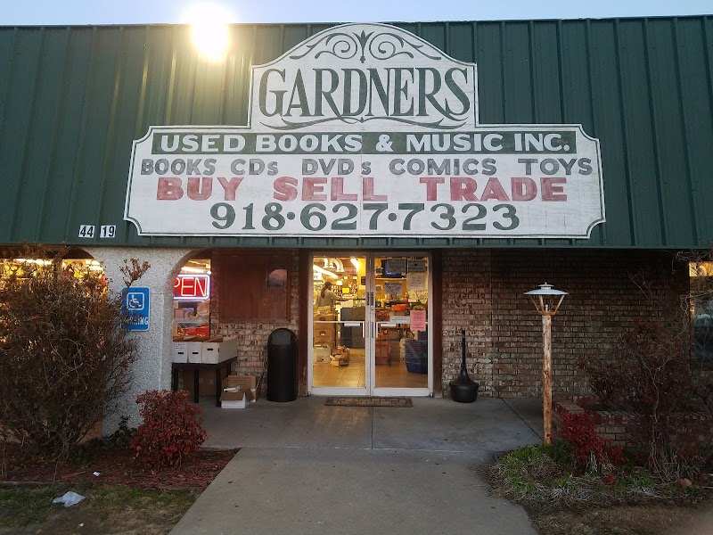Gardner's Used Books & Comics in Tulsa — specialty coffee cafe