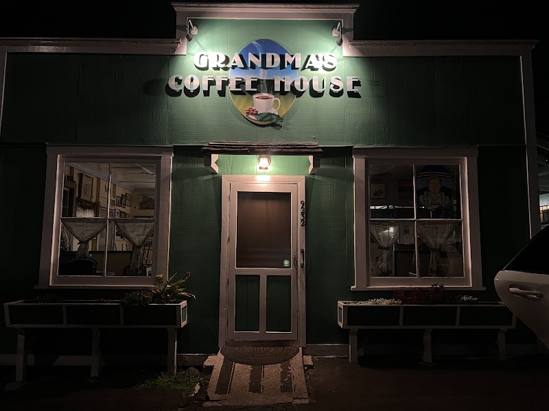 Grandma's Coffee House in Kula — specialty coffee cafe