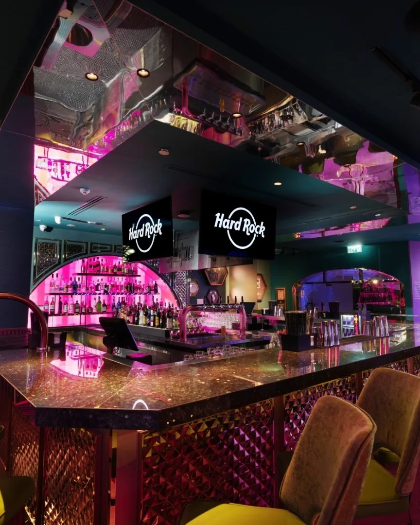 Hard Rock Cafe Bangkok (via instagram)