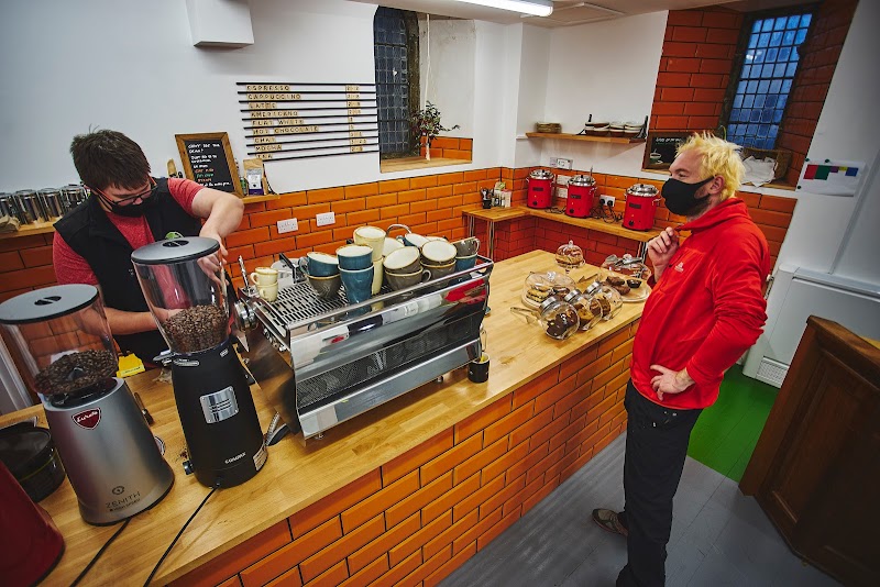 Hollytree Hotel & Swimming Pool in Fort William — specialty coffee cafe