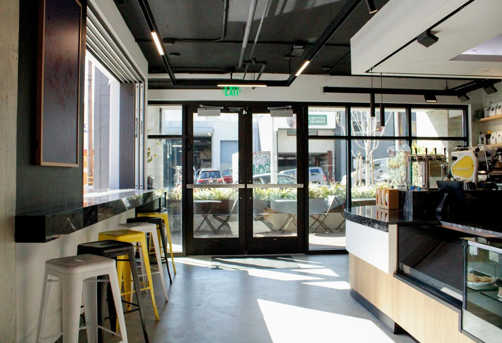 Ikon Coffee in San Francisco, specialty coffee cafe