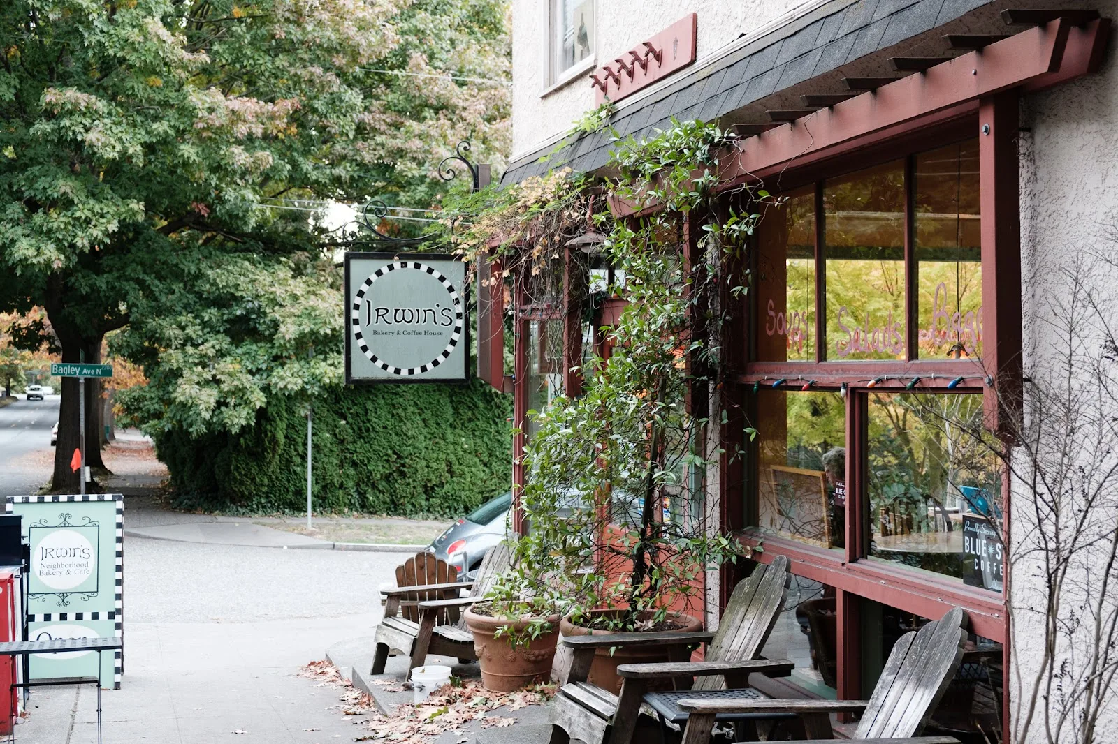 Irwin's Neighborhood Bakery and Cafe in Seattle, specialty coffee cafe