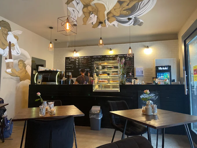 Kaffee Momente Berlin - Café Berlin in Berlin — specialty coffee cafe