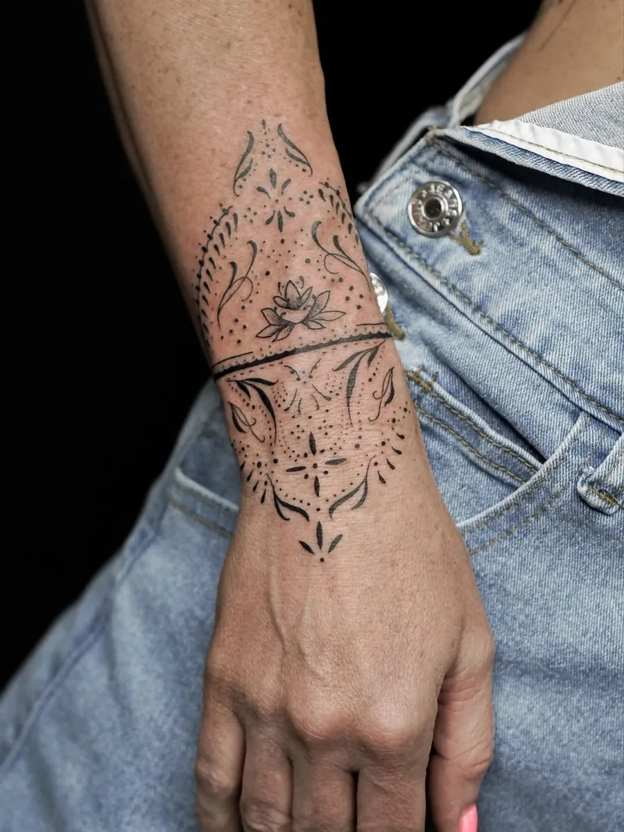 KARMA HOUSE TATTOO TEMPLE & SPECIALTY COFFEE (via instagram)